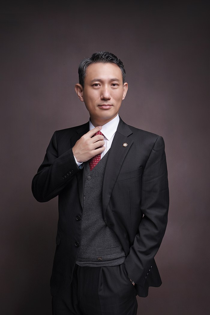 변호사 김 연 준